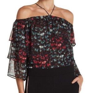 1.STATE off the shoulder ruffle sleeve blouse